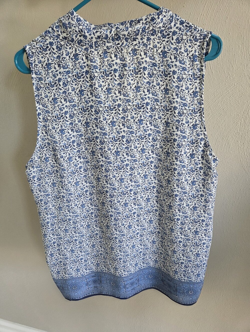 Max Studio Blouse - Picture 2 of 4
